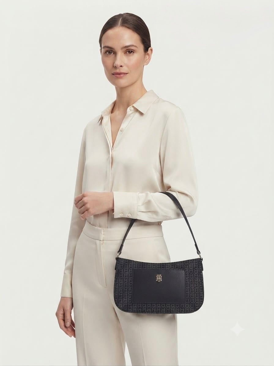 Bolsa de Hombro Tommy Hilfiger Monograma Negra