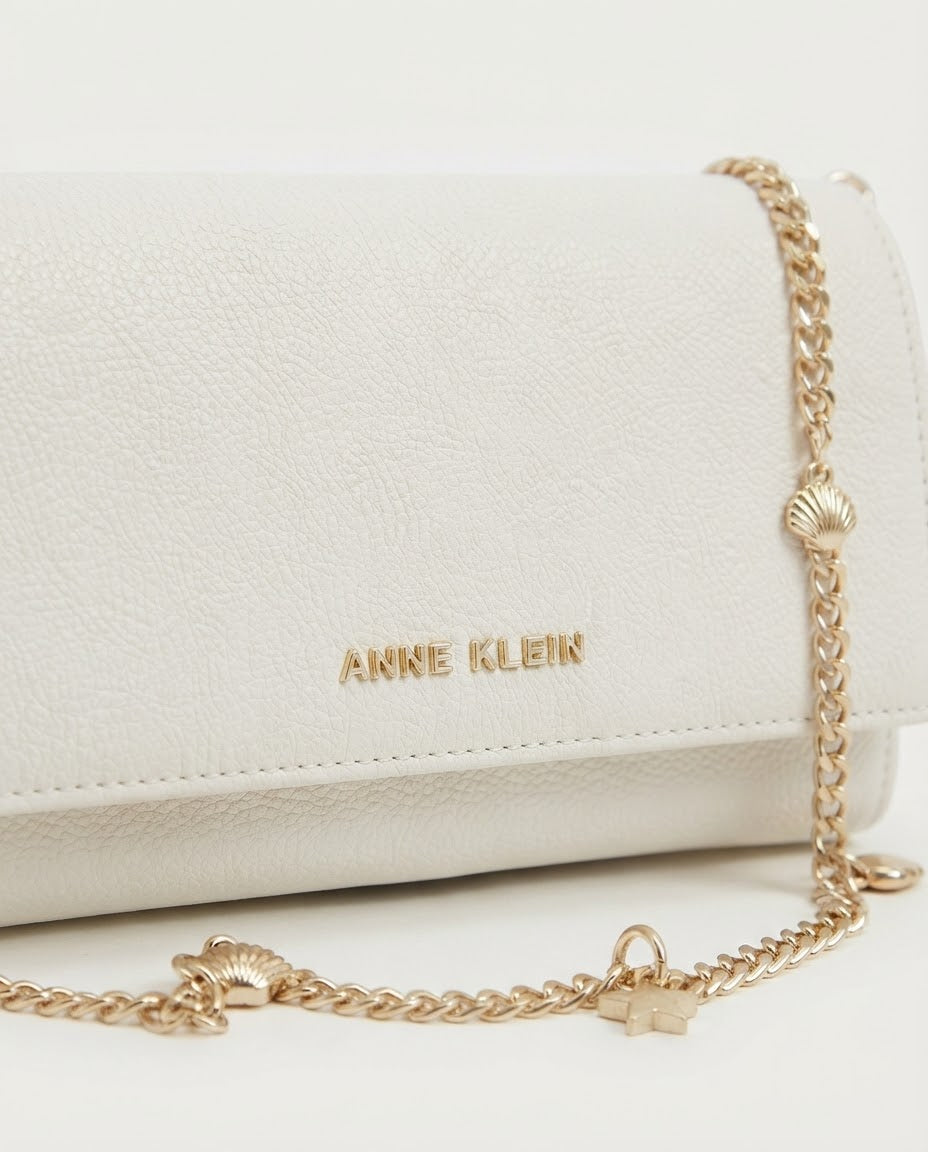 Anne Klein Bolsa Clutch Blanca con Cadena Dorada