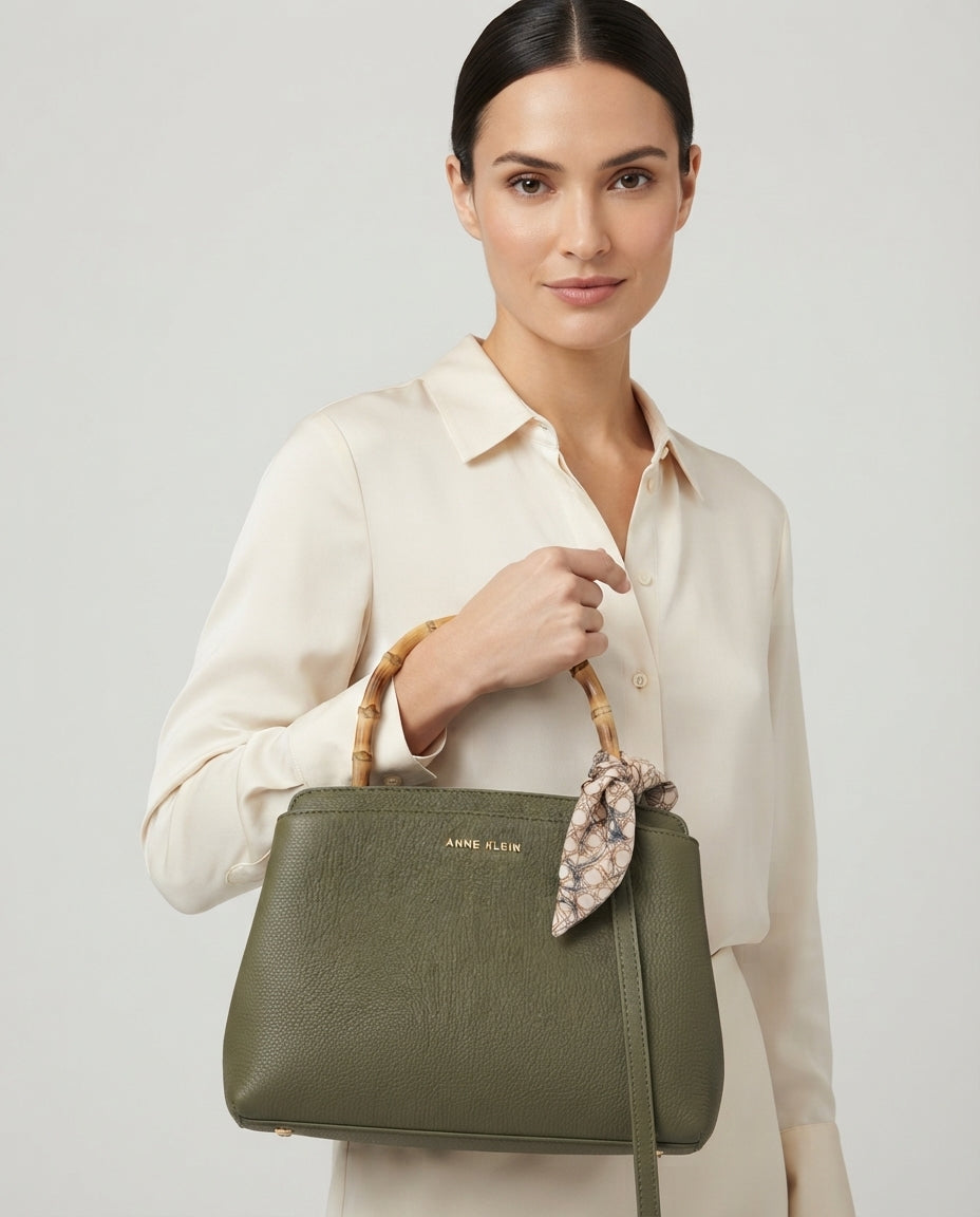 Bolsa Satchel Anne Klein Verde Olivo con Asa de Bambú